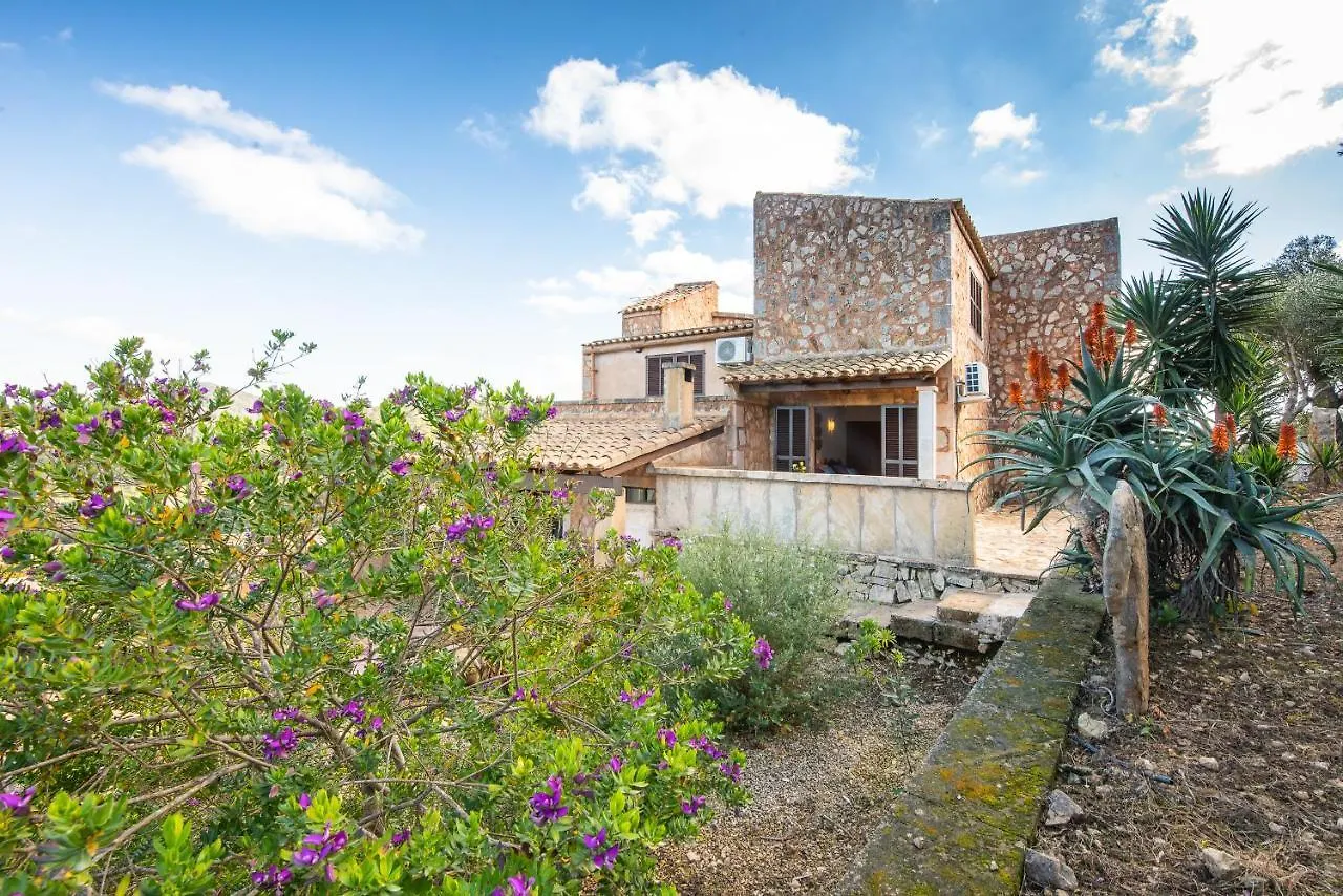 Finca Roca Es Carritxo 0*,  إسبانيا